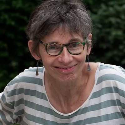 Claire Stefani